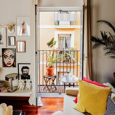 Artsy-stylish In The Heart Of *