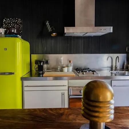 Apartment Artsy-stylish In The Heart Of