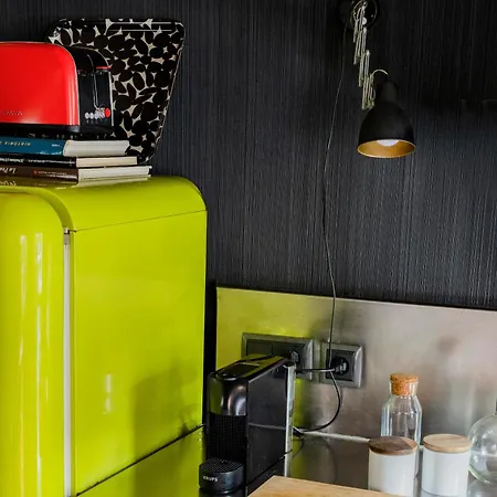 Artsy-stylish In The Heart Of Apartment